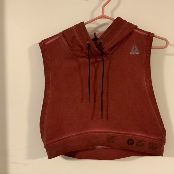 Reebok Tops - Reebok Women's Sleeveless Cropped Hoodie